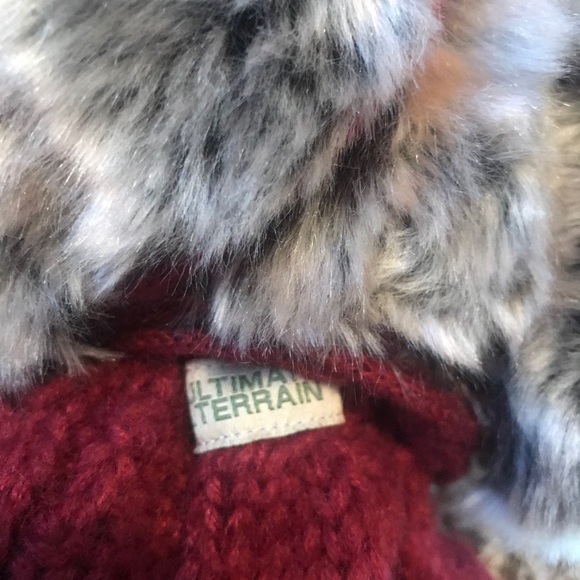 $5 for 2 or more NWOT mittens - Picture 2 of 4